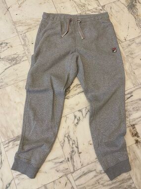 Fila mens XL Gray Elastic Waist Jogger Pants like new